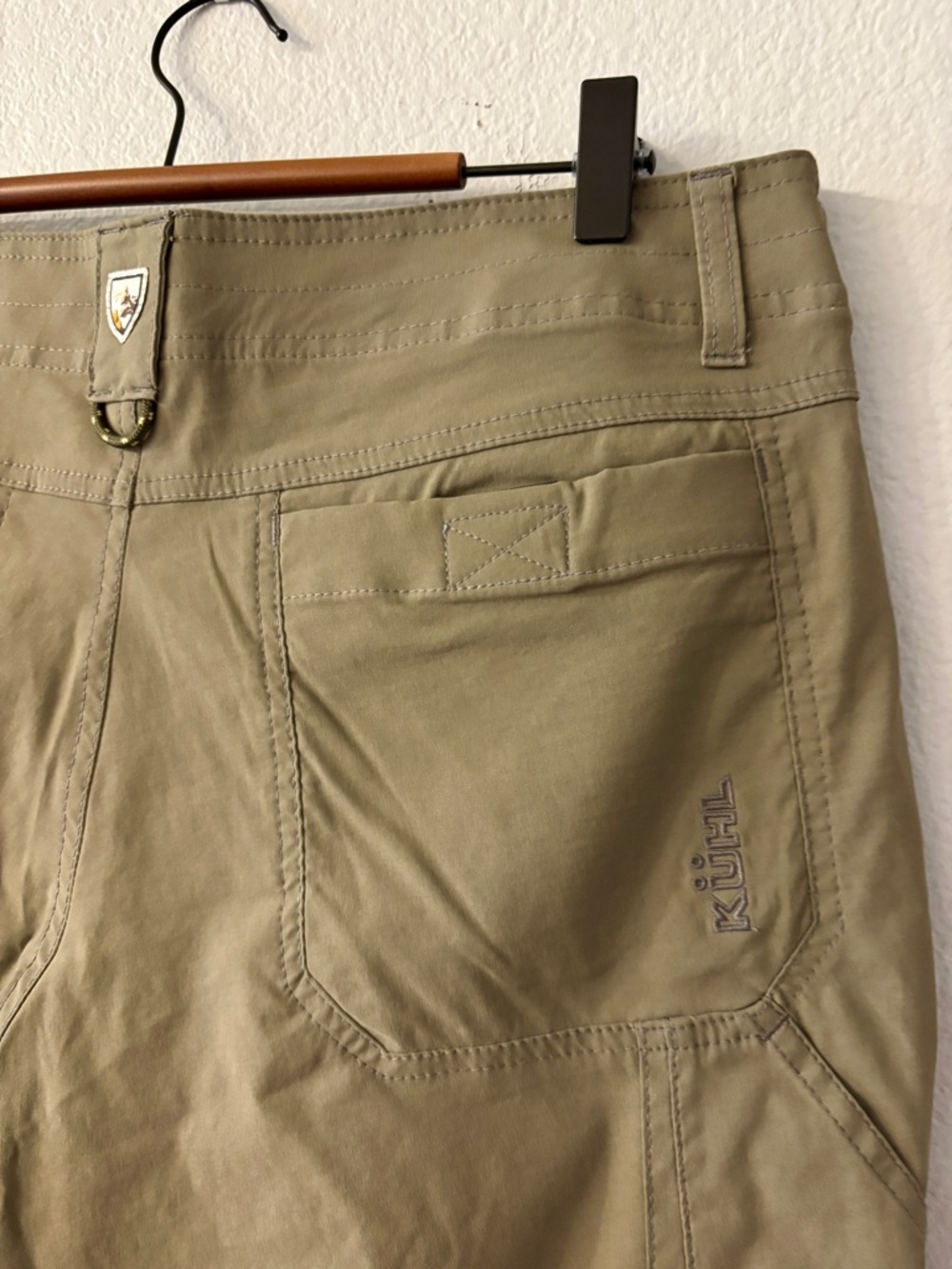 KÜHL Mens Renegade Tan Khaki Utility Shorts